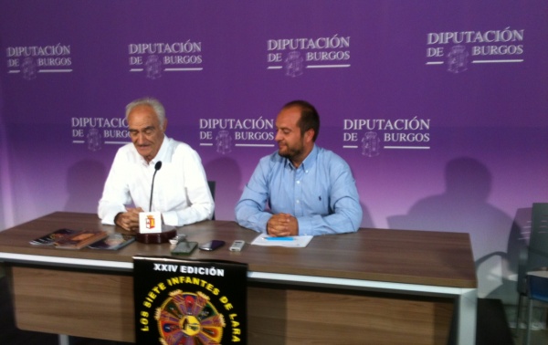 El alcalde de Castrillo y el director presentan la actividad. 